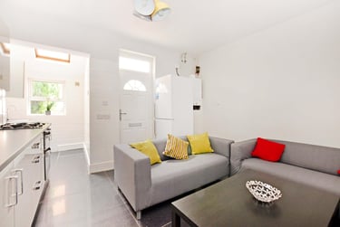 3 bed house, Alderson Road, Heeley, Sheffield, S24UE - Image 2