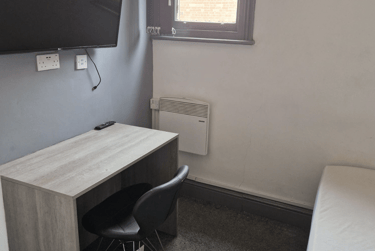 1 bed house, Regent Road, Victoria Park, Leicester, LE17PA - Image 2