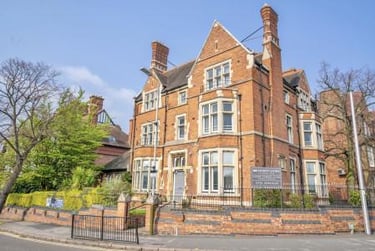 1 bed house, Regent Road, Victoria Park, Leicester, LE17PA - Image 7