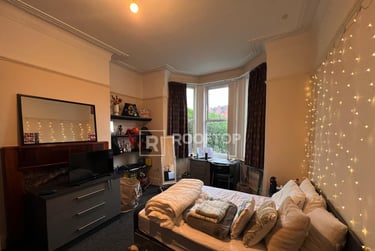 8 bed house, Brudenell Road, Hyde Park, Leeds, LS61HA - Image 7