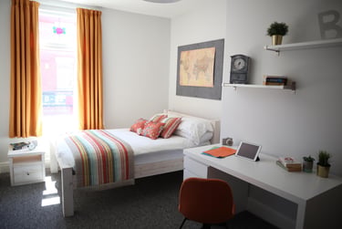 7 bed house, Cretan Road, Wavertree, Liverpool, L150HR - Image 1