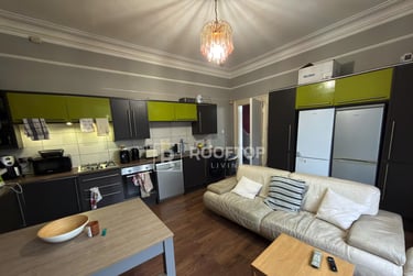 6 bed house, Hyde Park Terrace, Hyde Park, Leeds, LS61BJ - Image 1