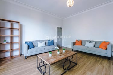 6 bed house, Consort Terrace, Woodhouse, Leeds, LS31ET - Image 1