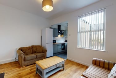 5 bed house, Shoreham Street, Heeley, Sheffield, S24FB - Image 1