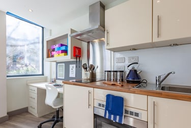 Top Floor Classic Studio at Mercury House, St Peters Road, City Centre, Bournemouth, BH12NT - Image 4