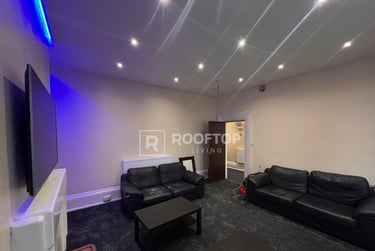 8 bed house, Bainbridge Road, Headingley, Leeds, LS63AD - Image 2