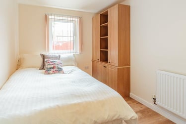 5 bed house, Wheeltappers Way, City Centre, Loughborough, LE115EA - Image 4