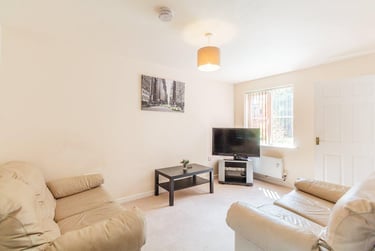 5 bed house, Wheeltappers Way, City Centre, Loughborough, LE115EA - Image 3