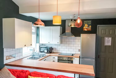 5 bed house, Norfolk Park Village, Heeley, Sheffield, S22UA - Image 1