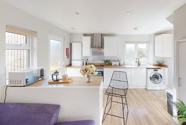 5 bed house, Garrick Road, Twerton, Bath, BA21QX - Image 2