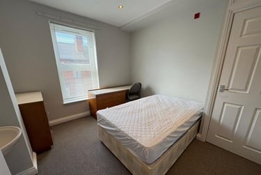 4 bed house, Lancing Road, Heeley, Sheffield, S24ET - Image 5