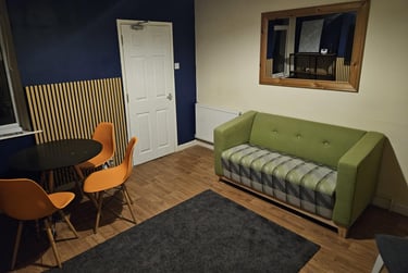 3 bed house, Oxford Street, City Centre, Loughborough, LE115DP - Image 1