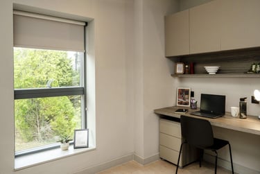 Premium Studio at The Garage, 98 Harvest Road, Egham, TW200QR - Image 4