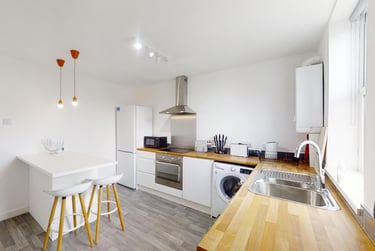 3 bed house, Charlotte Road, Heeley, Sheffield, S14TJ - Image 2