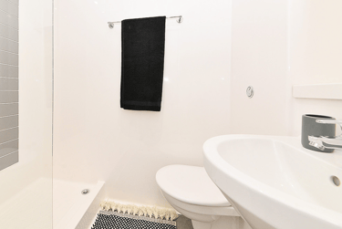Bronze Ensuite - Image 2