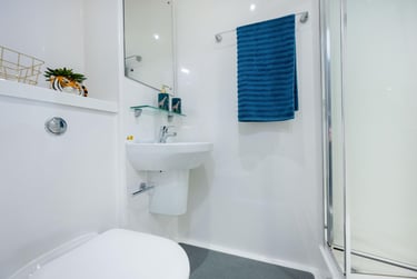 Standard Studio at Luneside, St Georges Quay, Fairfield, Lancaster, LA15JT - Image 4