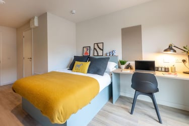 Gold Studio With a Terrace at Centre Court, Alfreton Road, Lenton, Nottingham, NG73NS - Image 1