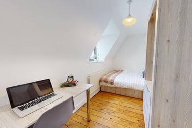 4 bed house, Victoria Street, City Centre, Loughborough, LE112EN - Image 9