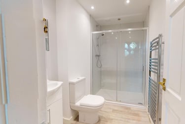4 bed house, Victoria Street, City Centre, Loughborough, LE112EN - Image 11