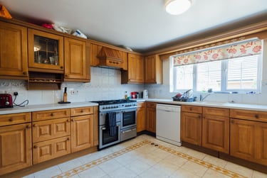 6 bed house, Moorhen Way, City Centre, Loughborough, LE113HH - Image 4