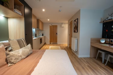 Deluxe Studio, Penthouse at Fusion Nottingham, 1 King Edward Street, City Centre, Nottingham, NG11BN - Image 2