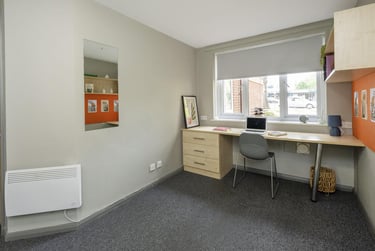 Premium Ensuite at Calthorpe Court, Pershore Road, Edgbaston, Birmingham, B57QF - Image 3