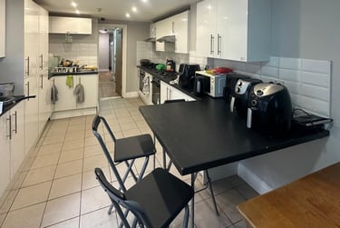 7 bed house, Treherbert Street, Cathays, Cardiff, CF244JN - Image 6