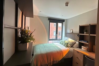 Modern Classic Ensuite - Image 3