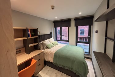 Modern Classic Ensuite - Image 1
