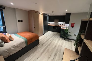 Premium Studio - Image 1
