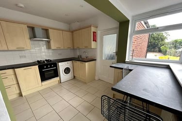5 bed house, Queens Road, Clarendon Park, Leicester, LE23FT - Image 2