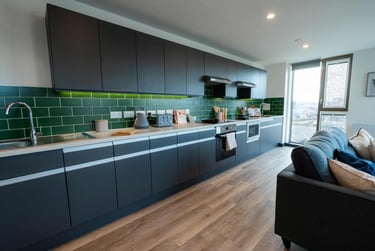 Silver Plus En Suite at Leonardo, 8 Great George Street, City Centre, Leeds, LS28GZ - Image 11