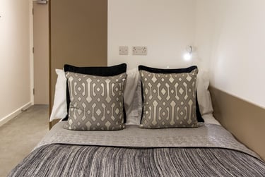 Classic Ensuite - Image 2