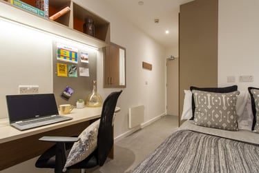 Classic Ensuite - Image 1