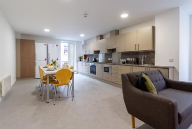 Standard Ensuite - Image 7