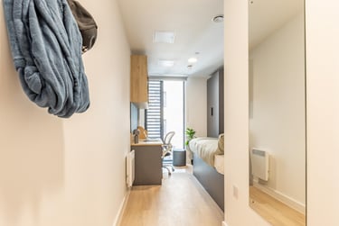 Deluxe Ensuite - Image 7