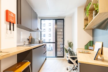 Gold Studio - Image 1