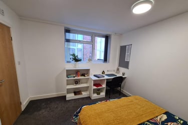 1 bed house, Newarke Street, City Centre, Leicester, LE15SP - Image 2