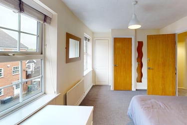 4 bed house, Kingfisher Way, City Centre, Loughborough, LE113NF - Image 1