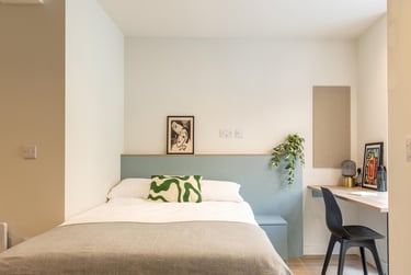 Gold Townhouse at Centre Court, Alfreton Road, Lenton, Nottingham, NG73NS - Image 1