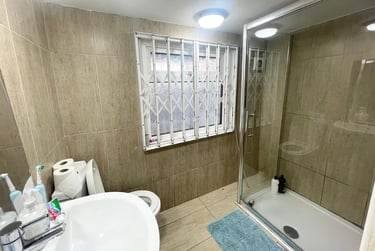 4 bed house, Annesley Grove, Arboretum, Nottingham, NG14GU - Image 2