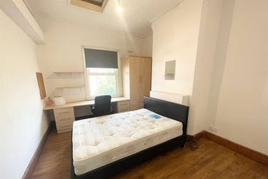 4 bed house, Annesley Grove, Arboretum, Nottingham, NG14GU - Image 1