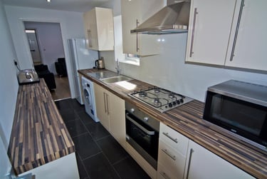 5 bed house, Frederick Grove, Lenton, Nottingham, NG71SG - Image 3