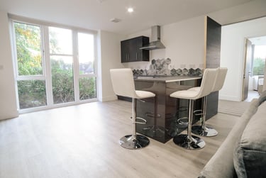 6 bed house, Queens Road East, Lenton Abbey, Nottingham, NG92LD - Image 2