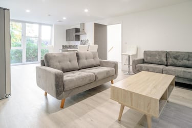 6 bed house, Queens Road East, Lenton Abbey, Nottingham, NG92LD - Image 7