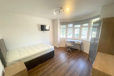 6 bed house, Queens Road East, Lenton Abbey, Nottingham, NG92GN - Image 5