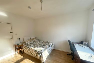 6 bed house, Frederick Grove, Lenton, Nottingham, NG71SG - Image 2