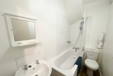 6 bed house, Frederick Grove, Lenton, Nottingham, NG71SG - Image 3