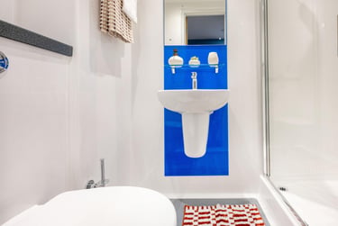 Classic Ensuite at Hollis Wharf, Lower Bristol Road, Oldfield Park, Bath, BA21FH - Image 5