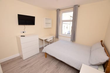 6 bed house, Rothesay Avenue, Radford, Nottingham, NG71PU - Image 6
